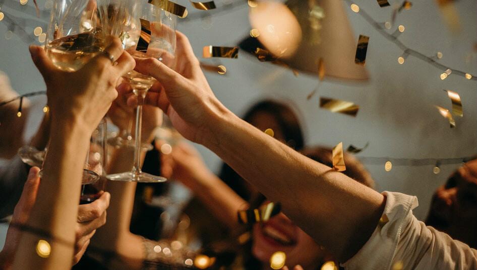 A Bride-to-Be's Guide to Selecting Champagne for the Wedding