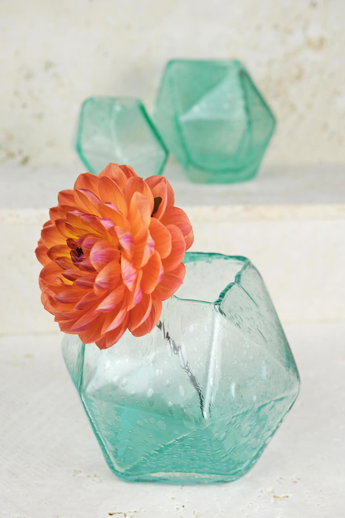 https://www.save-on-crafts.com/cdn/shop/products/vase-glass-geo-5-5in-1_1200x.jpg?v=1584026443